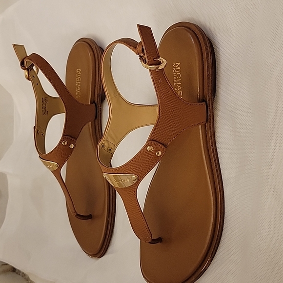 MICHAEL by Michael Kors tan sandals - Picture 4 of 7